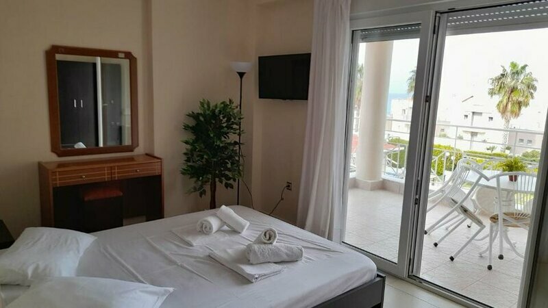 GOLDEN RESIDENCE FAMILY RESORT