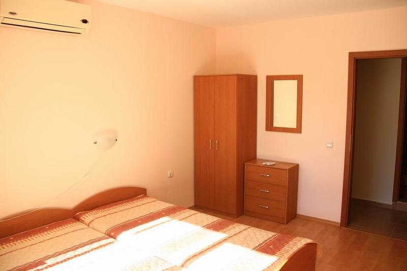 HOLIDAY FORT GOLF CLUB