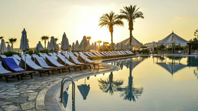 CORAL BEACH HOTEL & RESORT