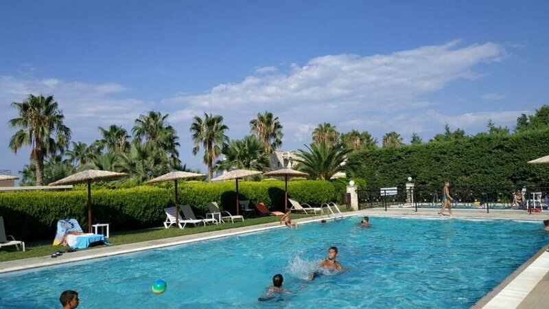 GOLDEN RESIDENCE FAMILY RESORT